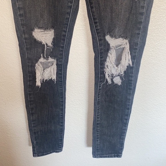 Levi's 721 High Rise Black Gray Majorly Distressed Skinny Jeans - Picture 6 of 14